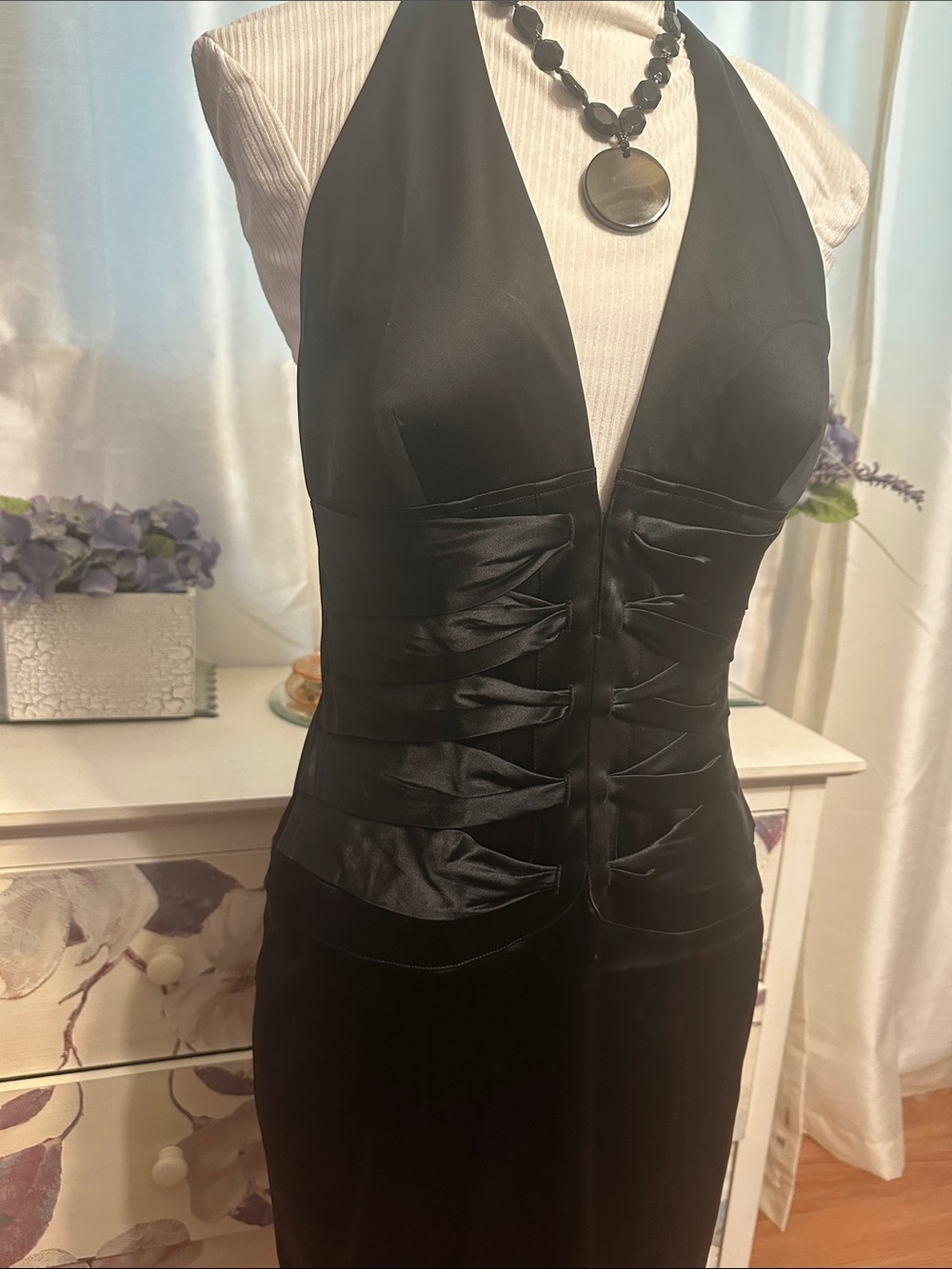 Cache Pleated Halter - Picture 2 of 8
